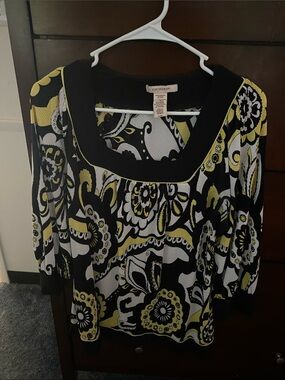 Covington Black, Yellow & White Floral Scoop Neck 3/4 Sleeve Top